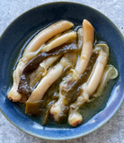 Porto-Muinos Razor Clams with Sea Spaghetti and Garlic