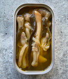 Porto-Muinos Razor Clams with Sea Spaghetti and Garlic
