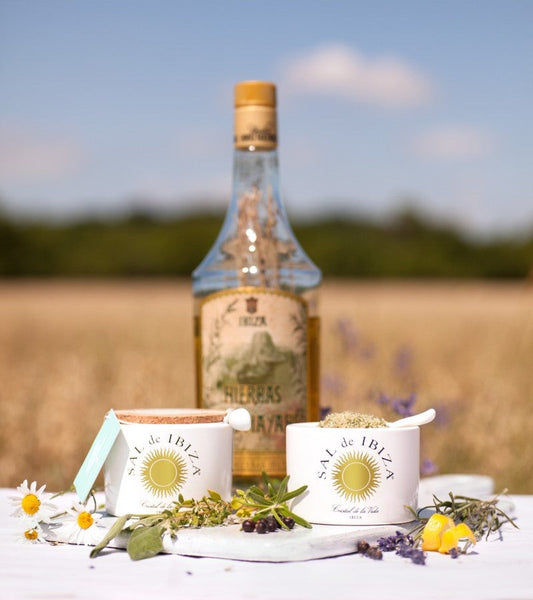 Sal de Fleur de Sel with herbs in Ceramic Jar Isla Blanca
